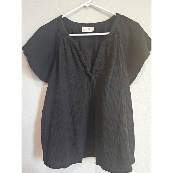 11 piece XXL tops box lot weight just under 5 lbs - Picture 8 of 12